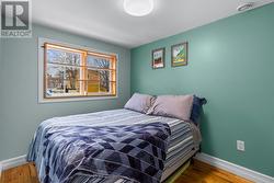 1st spacious bedroom - 