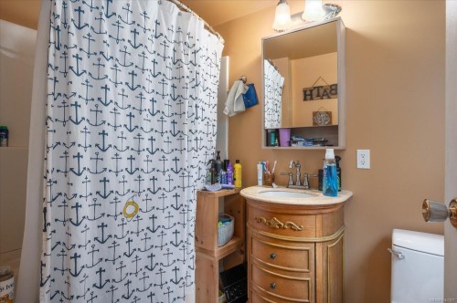 671 Beaconsfield Rd, Nanaimo, BC 