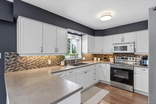 1143 Third Ave, Ladysmith, BC 