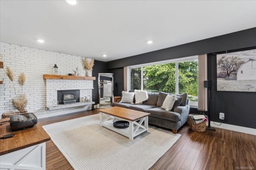 1143 Third Ave, Ladysmith, BC 