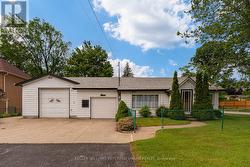 1300 MEREDITH AVENUE  Mississauga, ON L5E 2E5