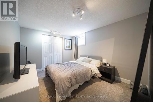 32 Elmwood Avenue, Brantford, ON 