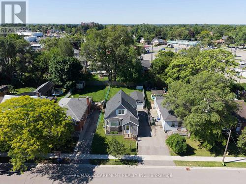 32 Elmwood Avenue, Brantford, ON 