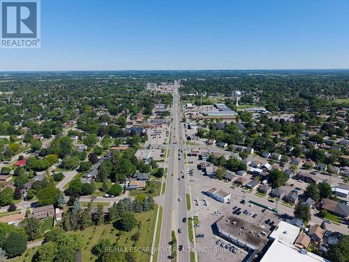 32 Elmwood Avenue, Brantford, ON 