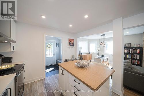 32 Elmwood Avenue, Brantford, ON 