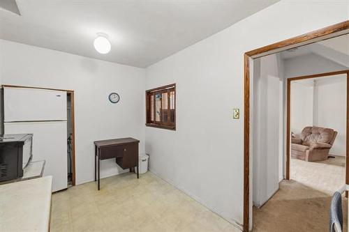 1376 Pritchard Ave, Winnipeg, MB 