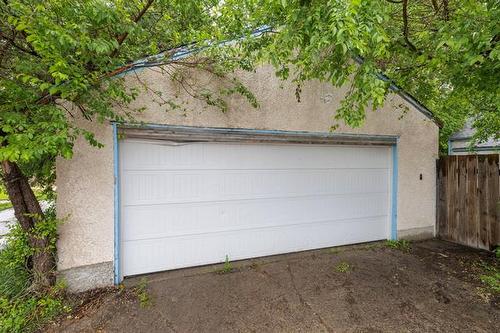 1376 Pritchard Ave, Winnipeg, MB 