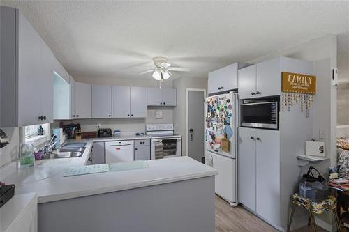 24032 Ridge Rd, Kleefeld, MB 