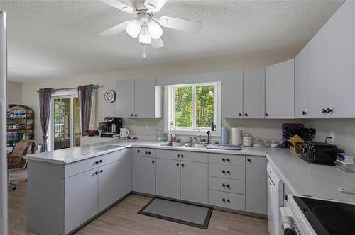 24032 Ridge Rd, Kleefeld, MB 