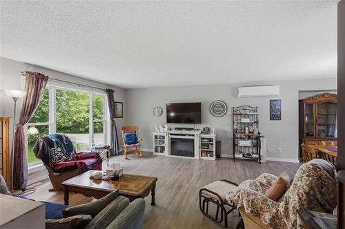 24032 Ridge Rd, Kleefeld, MB 