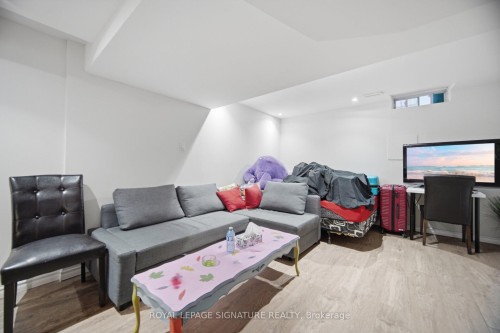 588 Rossellini Drive, Mississauga, ON 