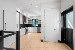 Main-97 Bedford Road  Toronto, ON M5R 2K4