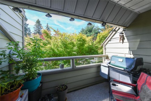 #205-2250 Manor Pl, Comox, BC 