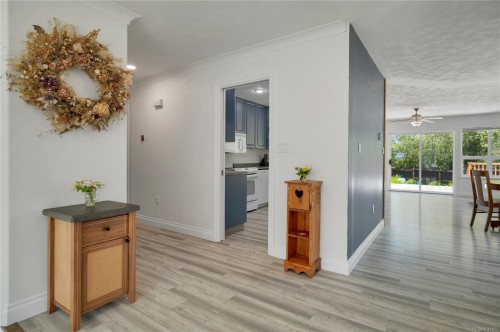 545 Sunset Pl, Port Mcneill, BC 