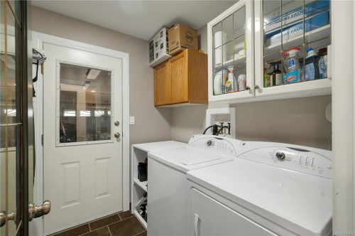 545 Sunset Pl, Port Mcneill, BC 