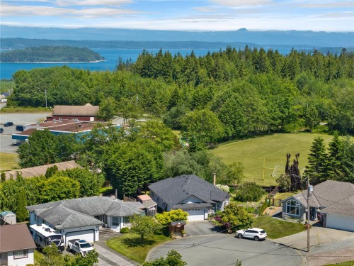 545 Sunset Pl, Port Mcneill, BC 