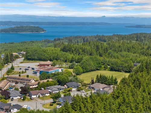 545 Sunset Pl, Port Mcneill, BC 