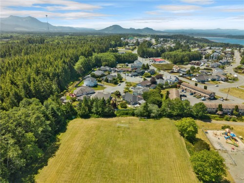 545 Sunset Pl, Port Mcneill, BC 