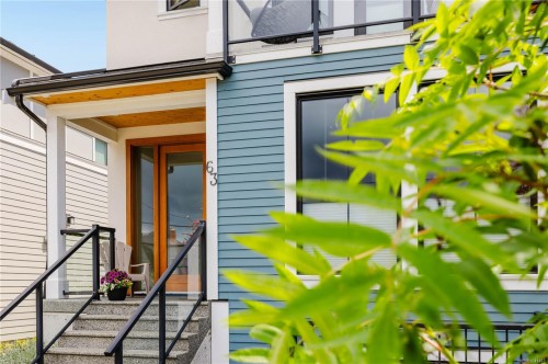 63 Boyd St, Victoria, BC 