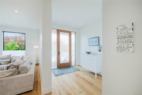 63 Boyd St, Victoria, BC 