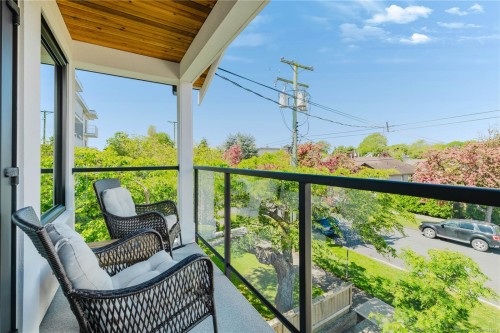 63 Boyd St, Victoria, BC 