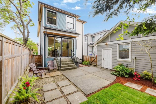 63 Boyd St, Victoria, BC 