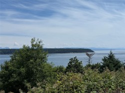 633 Ash St Campbell River, BC V9W 1G1