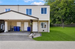 #50-444 Bruce Ave Nanaimo, BC V9R 5W5