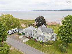 116 Pleasant Street  Kingsport, NS B0P 1H0