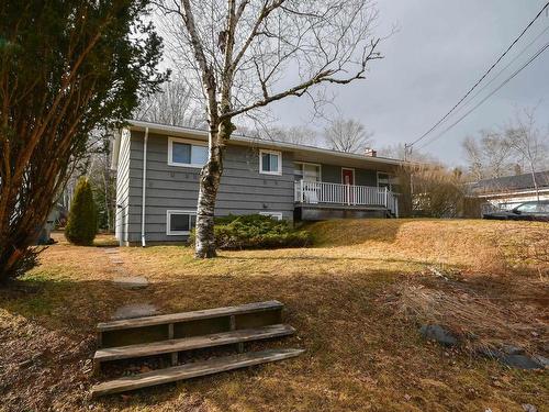 184 Lockview Road, Fall River, NS 