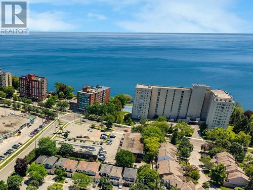 5275 Banting Court, Burlington, ON 