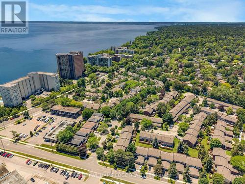 5275 Banting Court, Burlington, ON 