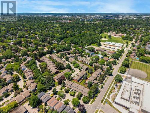 5275 Banting Court, Burlington, ON 