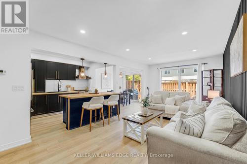 5275 Banting Court, Burlington, ON 