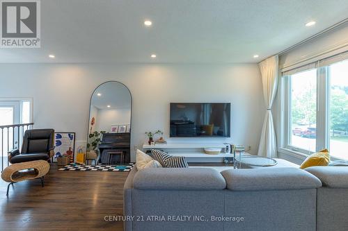 87 Winstanly Crescent, Toronto, ON 