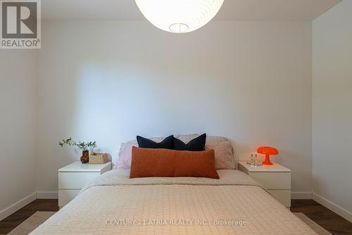 87 Winstanly Crescent, Toronto, ON 