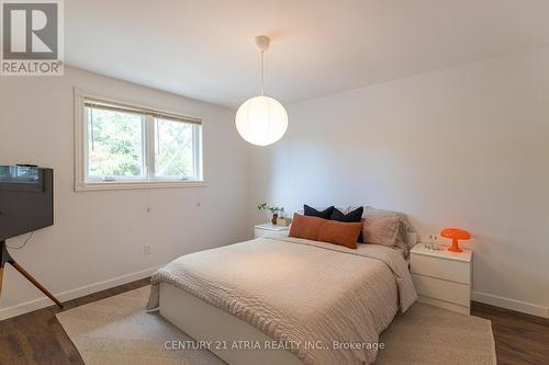87 Winstanly Crescent, Toronto, ON 