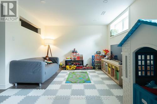 87 Winstanly Crescent, Toronto, ON 