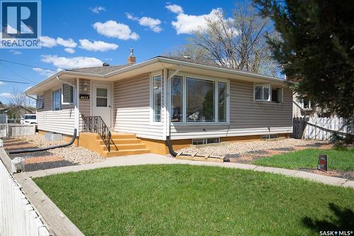 1204 3Rd Avenue Nw, Moose Jaw, SK 