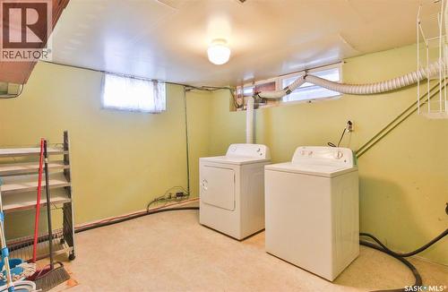 1204 3Rd Avenue Nw, Moose Jaw, SK 
