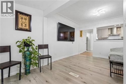 43 Whitfield Avenue, Hamilton, ON 