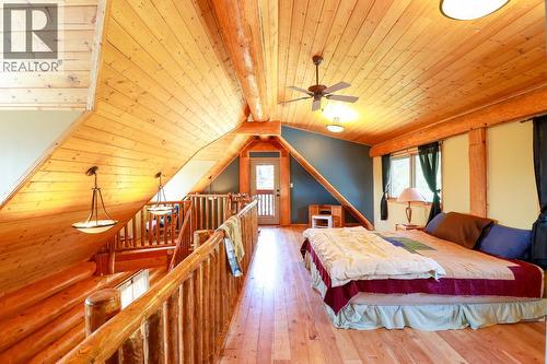 3901 Cottonwood Lane, Naramata, BC - Indoor Photo Showing Bedroom