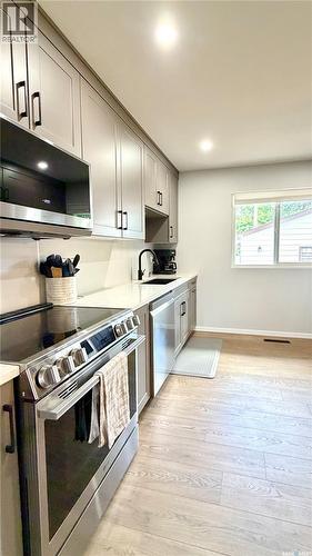 10 Stewart Avenue, Saskatoon, SK 