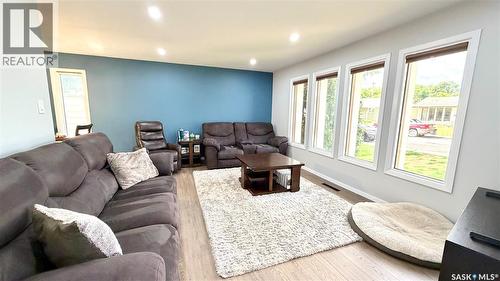 10 Stewart Avenue, Saskatoon, SK 