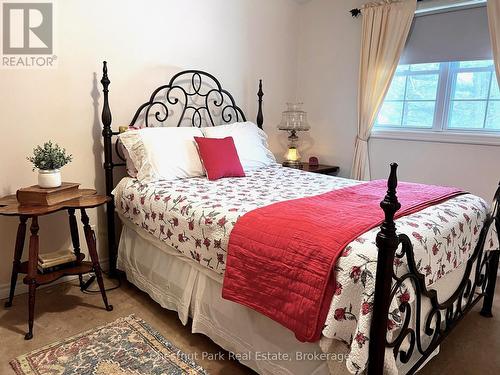 135 Christopher Avenue, Wasaga Beach, ON 