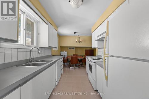 2644 Altadena Court, Mississauga, ON 
