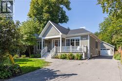 2195 COURTLAND Drive  Burlington, ON L7R 1S2