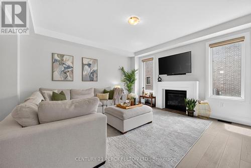 1477 Mockingbird Square, Pickering, ON 