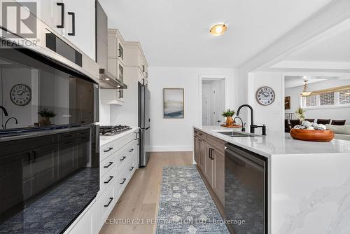 1477 Mockingbird Square, Pickering, ON 