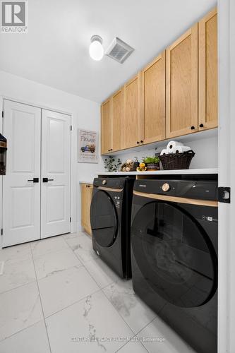 1477 Mockingbird Square, Pickering, ON 